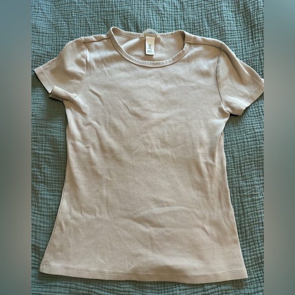 H&M tan top - Picture 1 of 2